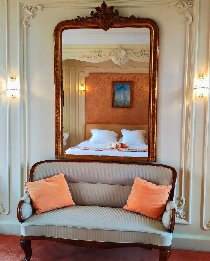 Logis Hotels Domaine Du Chatelard Dirac Ngoại thất bức ảnh