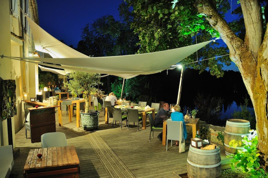 Logis Hotels Domaine Du Chatelard Dirac Ngoại thất bức ảnh