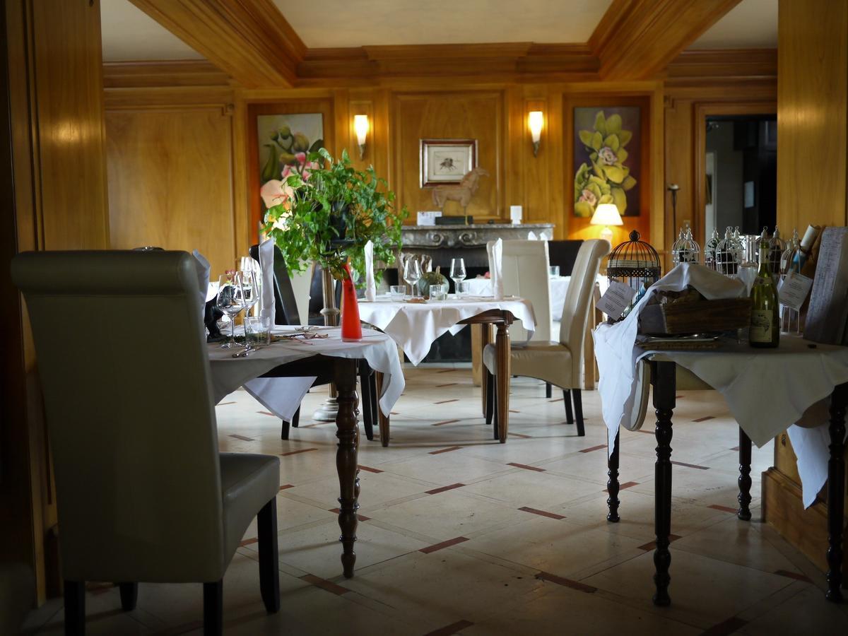 Logis Hotels Domaine Du Chatelard Dirac Ngoại thất bức ảnh