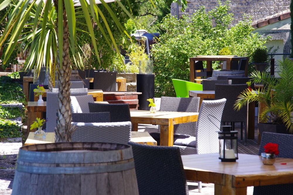 Logis Hotels Domaine Du Chatelard Dirac Ngoại thất bức ảnh