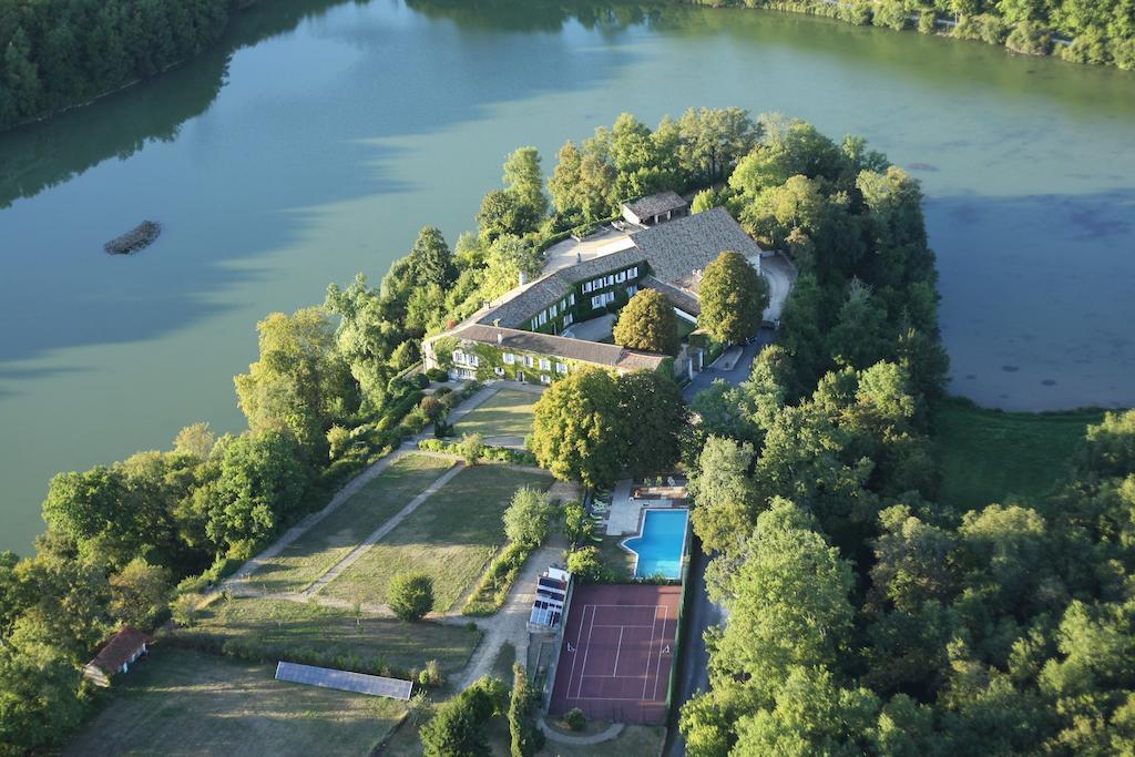 Logis Hotels Domaine Du Chatelard Dirac Ngoại thất bức ảnh