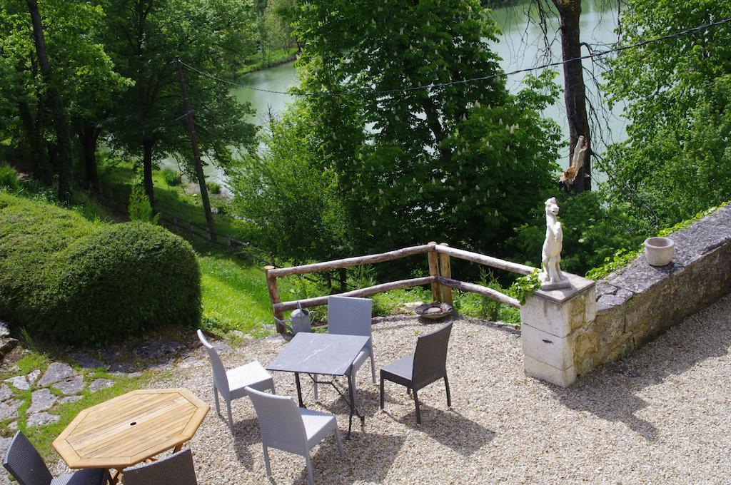 Logis Hotels Domaine Du Chatelard Dirac Ngoại thất bức ảnh